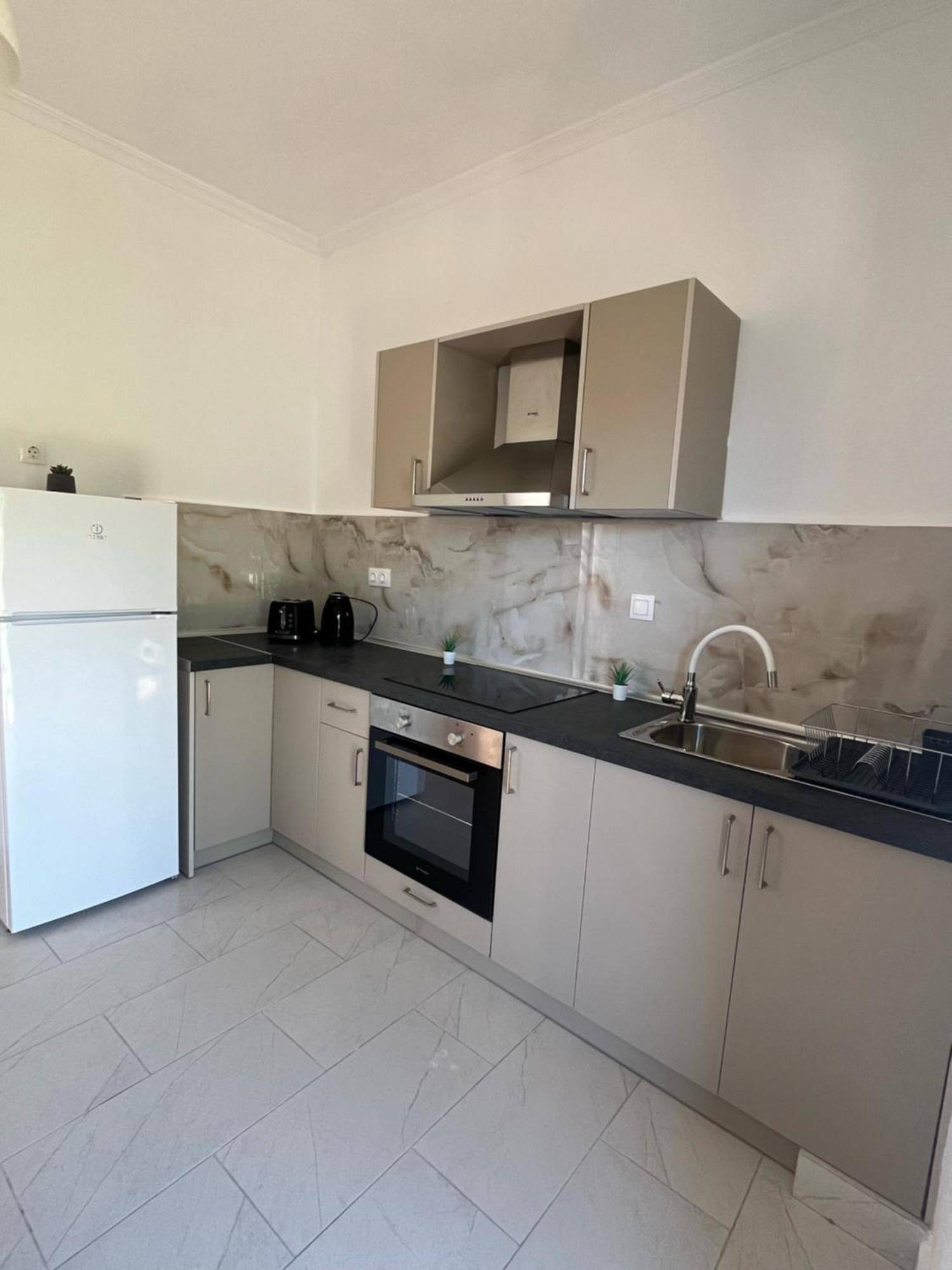 Ilias Apartments Dassia Esterno foto